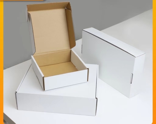15x15x5cm Biodegradowalne pudełko z tektury falistej Zwykły biały papier składany